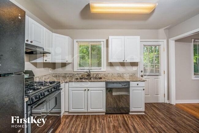 Photo - 129 Briar Grove Dr