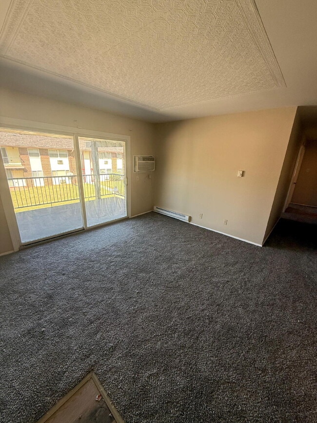 Photo - Spacious 3-Bedroom Apartment in Hazelwood!