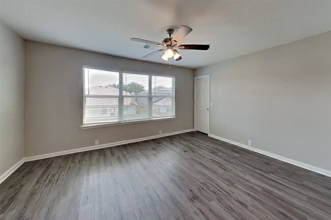 Photo - 4714 Pin Oak Creek Ln