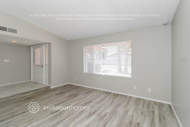 Photo - 1208 W Topeka Dr