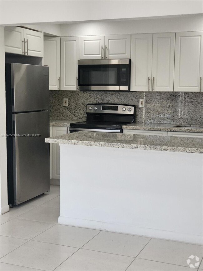 Building Photo - 17500 NW 68th Ave Unit D3010 Rental