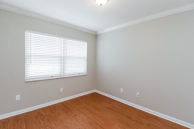 Photo - 23200 Whitney Pl