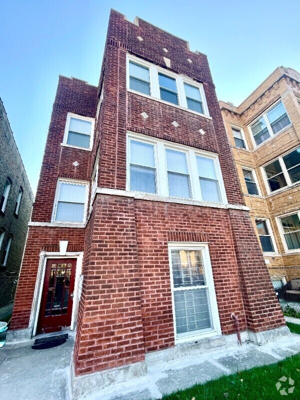 Building Photo - 3237 W Thomas St Unit G Rental