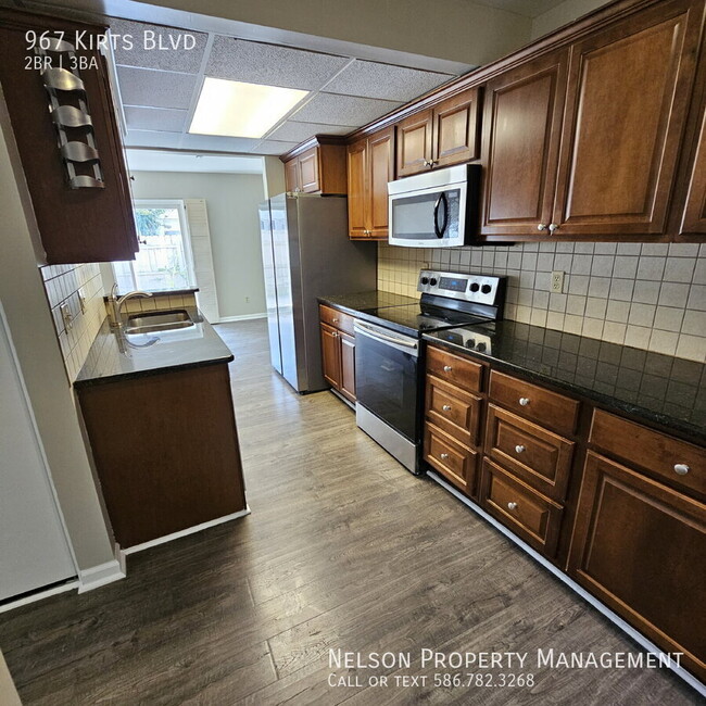 Photo - 967 Kirts Blvd