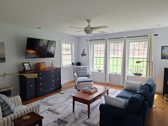 Photo - 47 Lower Cemetery Rd