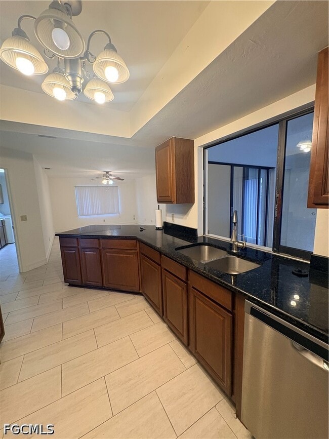 Photo - 5113 Chiquita Blvd S