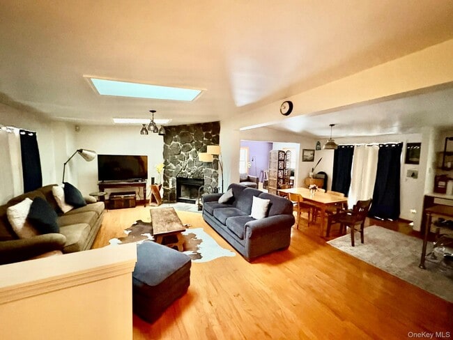 Photo - 84 Country Rd