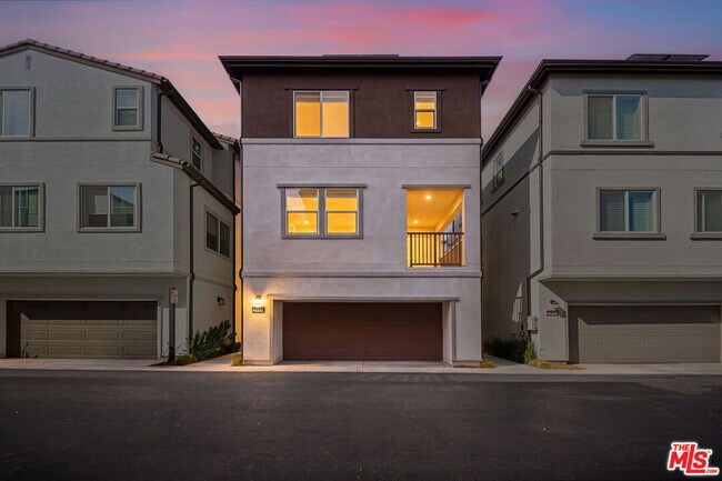 2413 Little Rock Lane