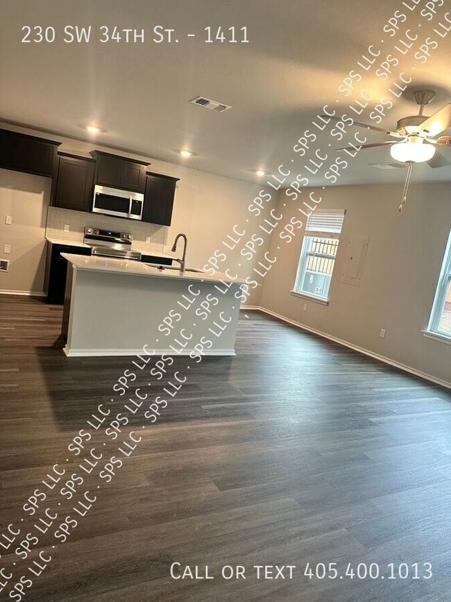 Photo - 230 SW 34th St