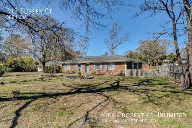 Photo - 313 Sussex Ct