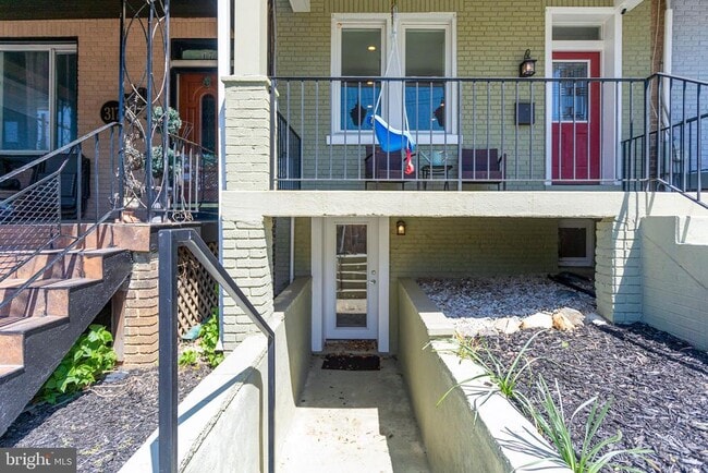 Photo - 315 Upshur St NW
