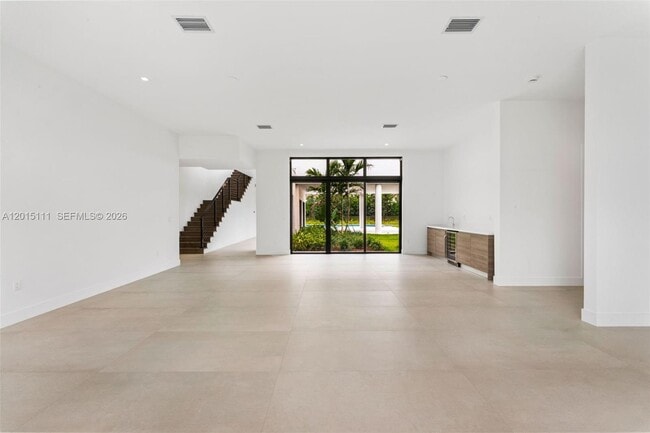 Photo - 16700 Botaniko Dr N