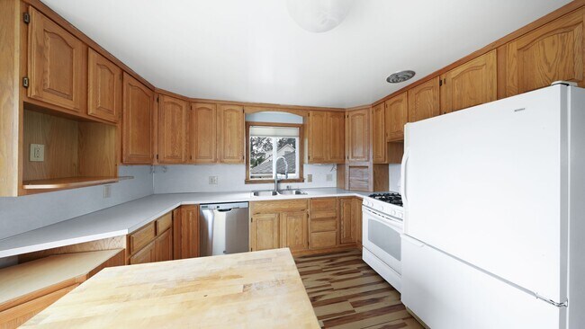 Photo - 1753 SE 6th Ave