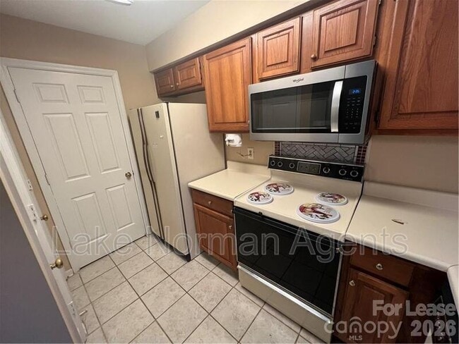 18817 Nautical Dr Unit 104
