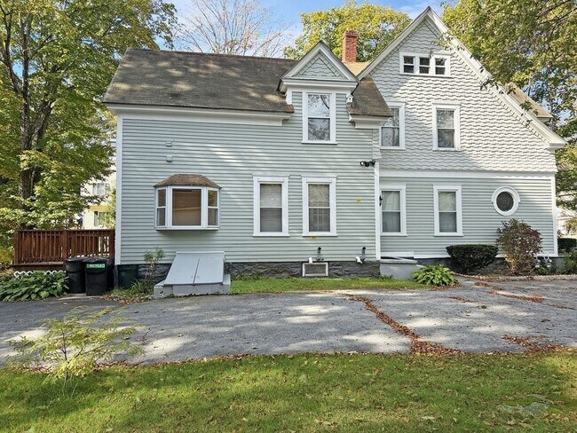 Photo - 52 Littleton Rd Unit 1