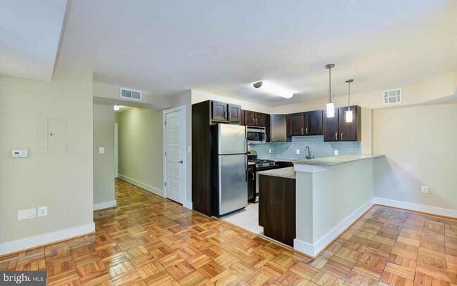 Photo - 2911 Newark St NW Unit 23