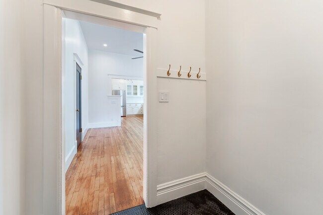 Photo - 731 E Linden Ave