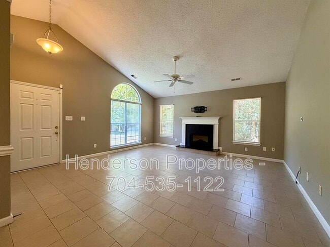 Photo - 8410 Cullingford Ln