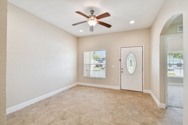 Photo - 2321 W Beach St