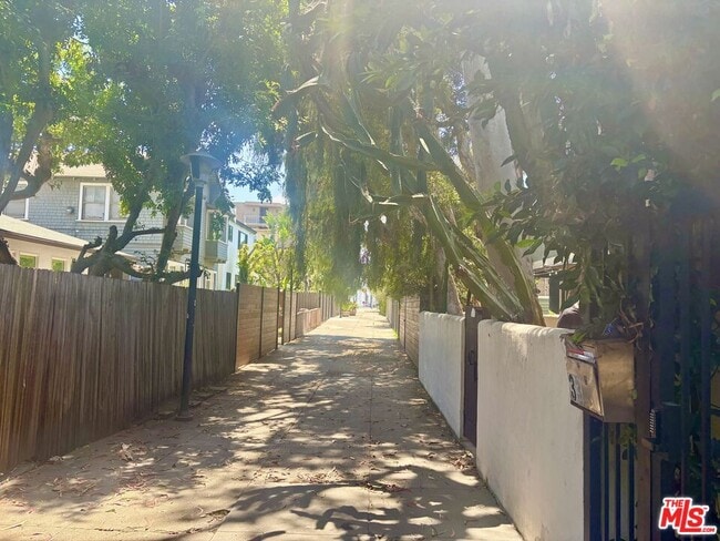 Photo - 30 20th Ave
