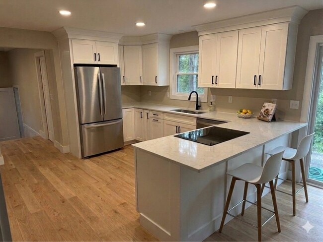 Building Photo - 5902 Ragnar Dr