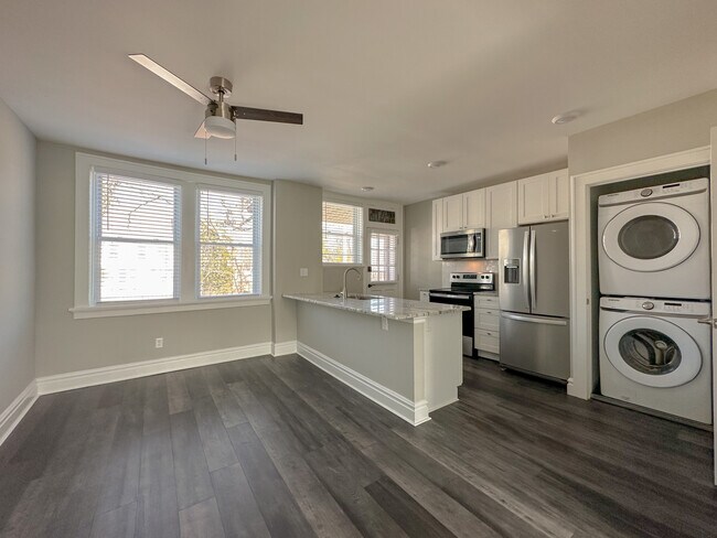 Kitchen/Dining - 7505 Pershing Ave Unit 2E