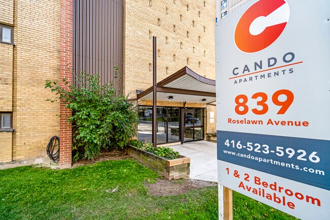 Photo - 839 Roselawn Ave