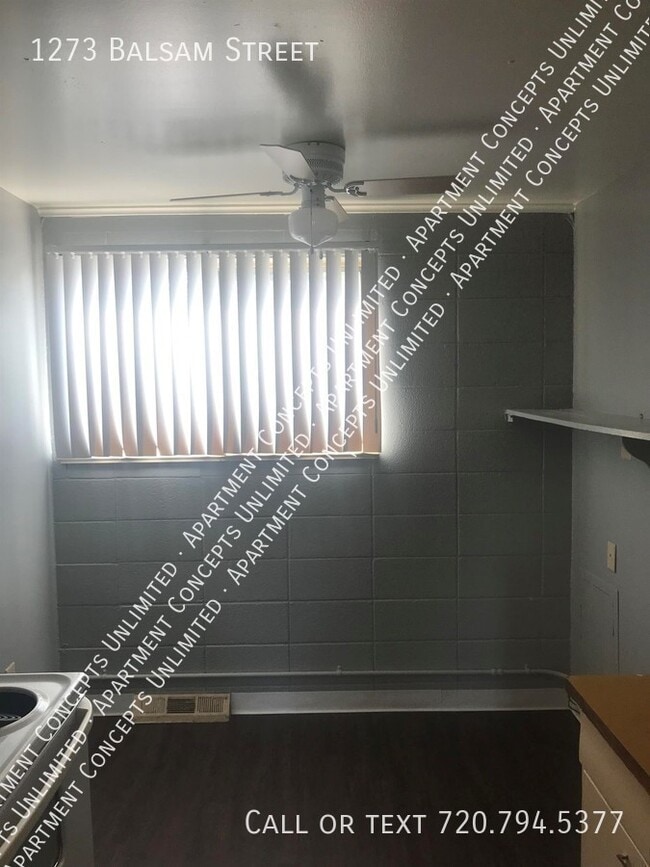 Photo - 1273 Balsam St