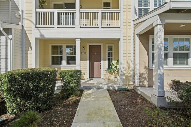 Photo - 394 Circuit Wy