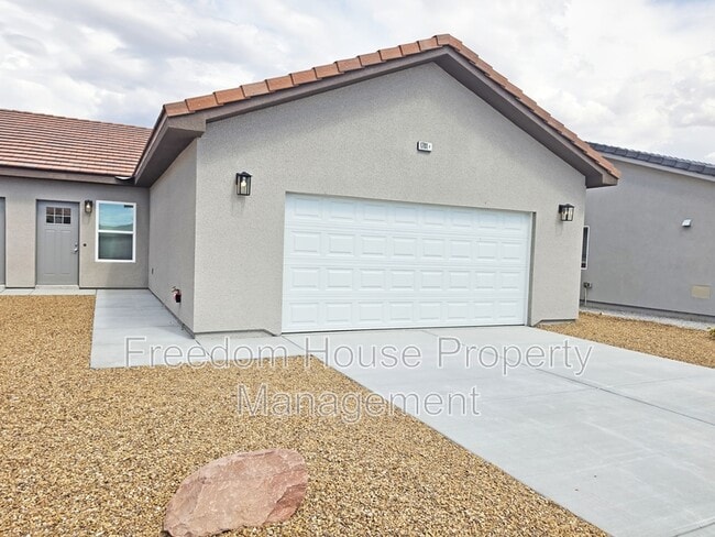 1701 Sycamore Ave