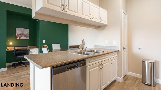 3505 S Nelson Cir Unit 02-304