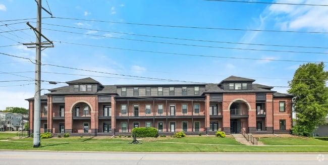Building Photo - 1115 N Leverett Ave Rental