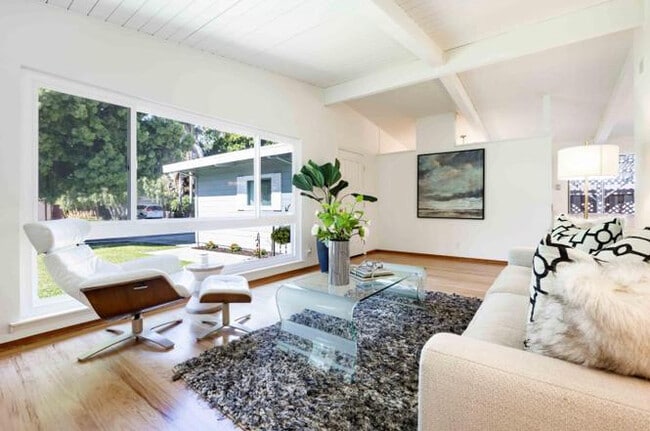 Photo - 2516 Dell Ave