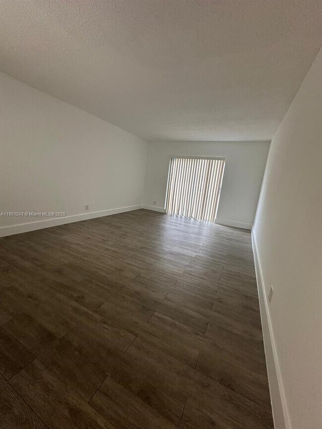 Photo - 18101 NW 68th Ave Unit E210
