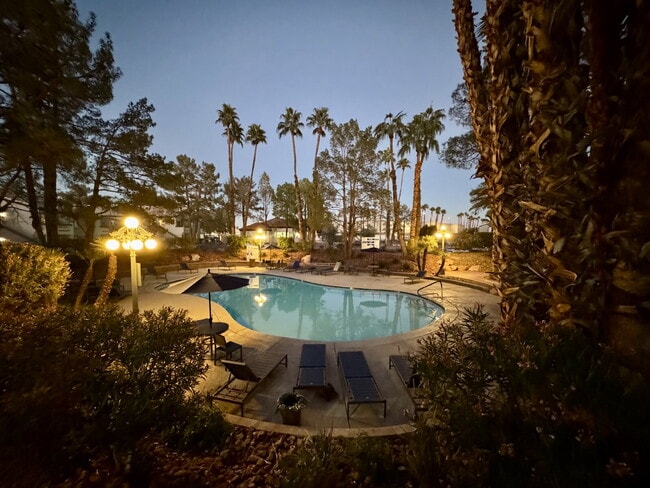 Photo - Updated Upstairs 3BD/2BA Condo in Gated Community w/ Resort-Style Pools + Fitness Room Unidad #201