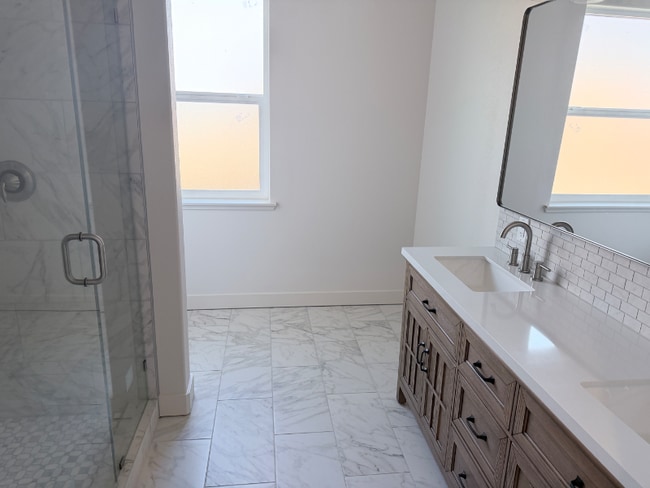 Photo - 14812 2nd St NE