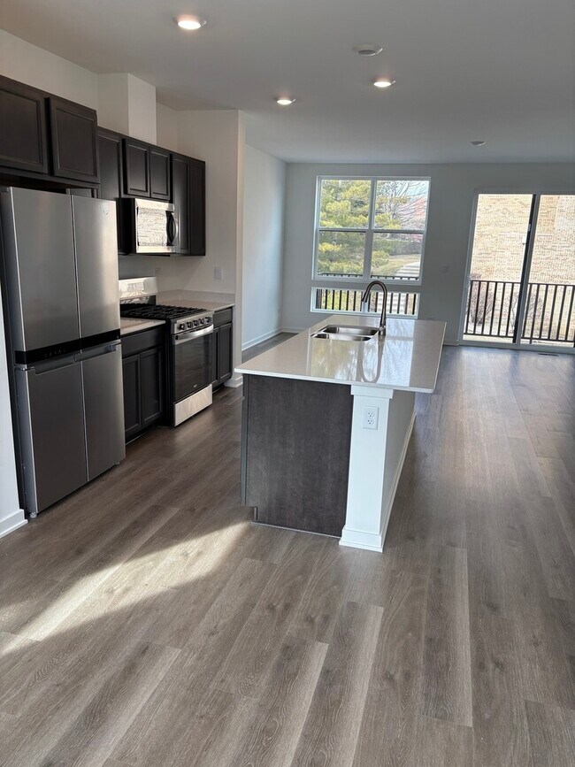 Photo - 369 Summit Cir