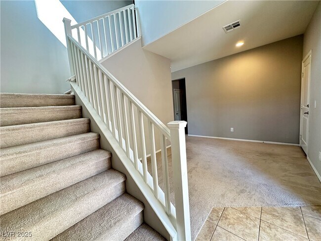 Photo - 7381 Amesbury St