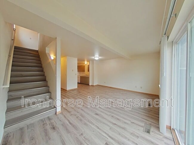 Photo - 2431 Wheeler Dr Unidad A