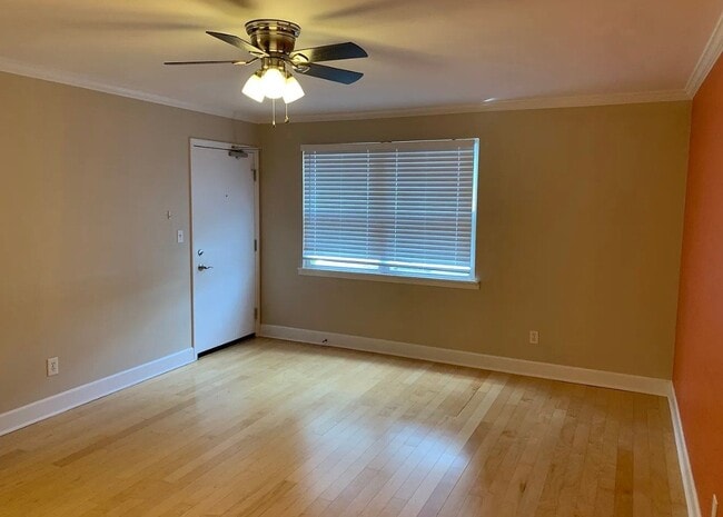 Photo - 1397 Broadview Ave Unit 8