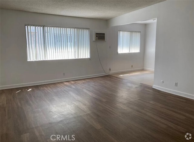 Building Photo - 929 S Atlantic Blvd Unit 4 Rental