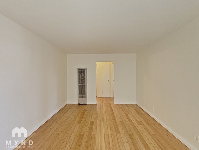 Photo - 2376 Sutter Ave Unit 2