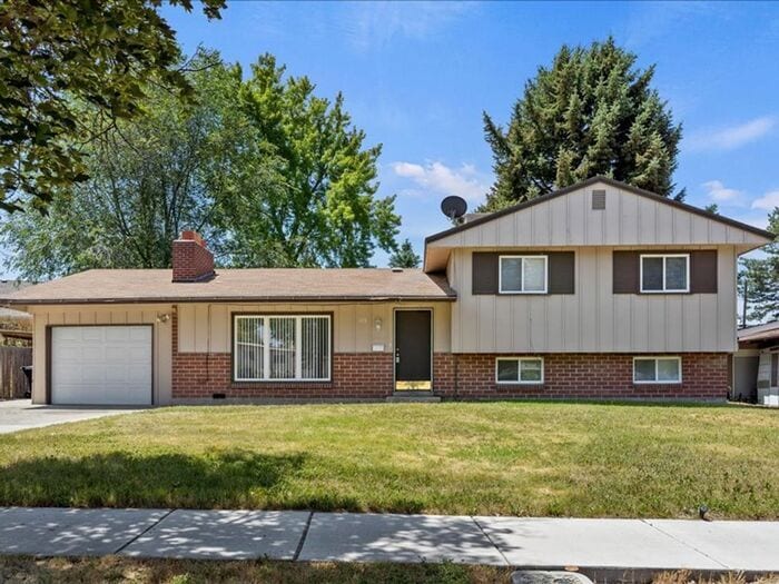 Murray beautiful 4 bed 2.5 bath family home