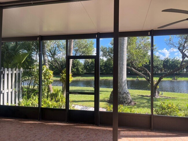 Photo - 1528 Springside Terrace