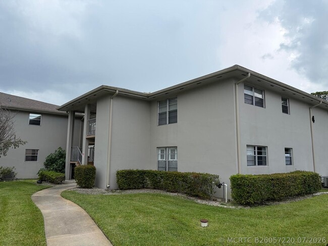 Building Photo - 4 Lake Vista Trail Unit 205