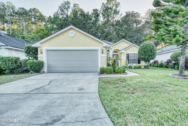 Photo - 185 Hawthorn Hedge Ln