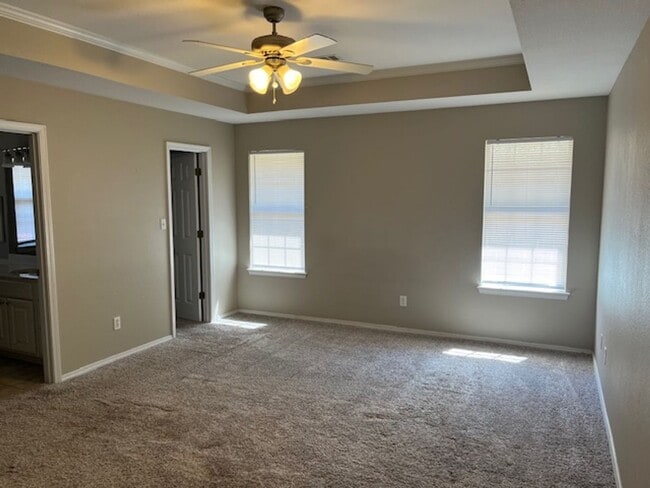 Photo - Introducing a charming 3-bedroom, 2-bathroom house located in the desirable area of Russellville,...
