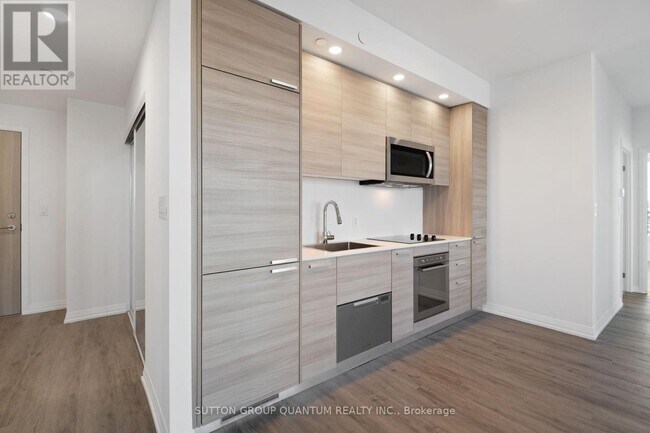 Photo - 75 Canterbury Pl Unit 2616
