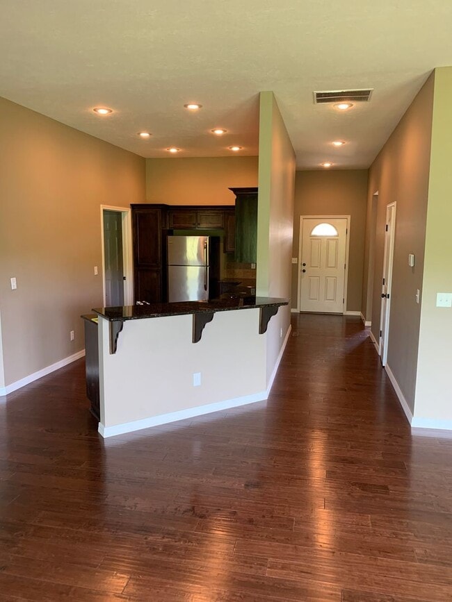 3505 Juniper