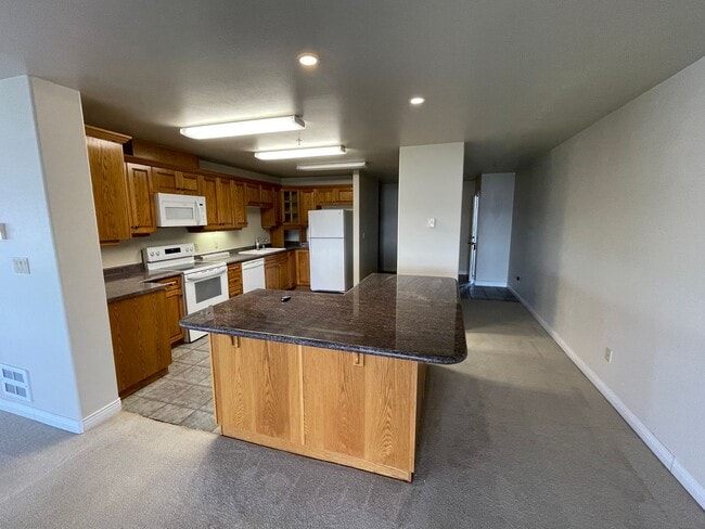 Photo - Beautiful Condo with Amazing View of the Harbor! OCCUPANCY LIMIT OF 3 OR LESS